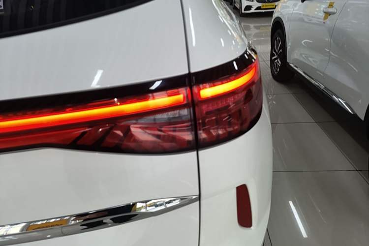 Used Haval H6 2021 3rd Generation 1.5T Automatic Two-Wheel Drive Max Right Rear Taillight