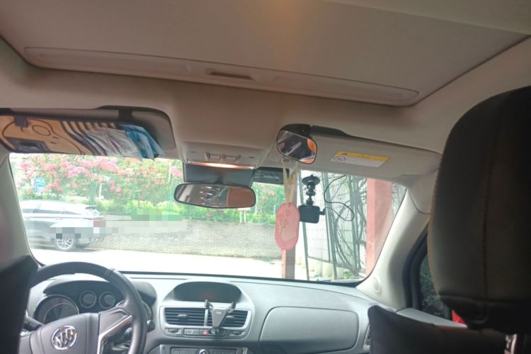 Used Buick Encore 2015 1.4T Automatic Two-Wheel Drive Urban Elite Version Headliner