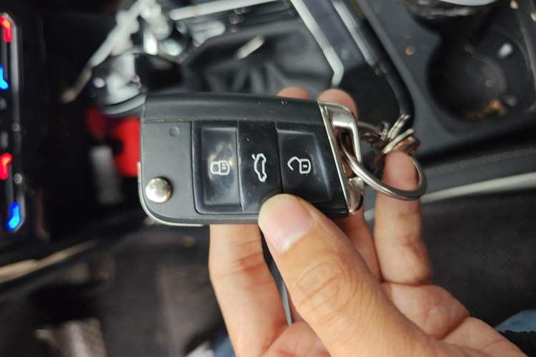 Used Volkswagen Tayron 2024 300TSI Two-Wheel-Drive Luxury Plus Advanced Version Vehicle Key