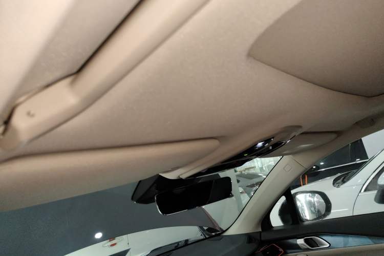 Used Lynk & Co 06 2020 1.5T YAO Halo Headliner