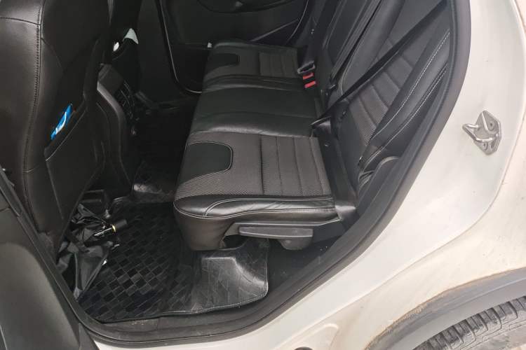 Used Ford Kuga 2013 1.6L GTDi Two-Wheel-Drive Trend Model Left Rear Seat