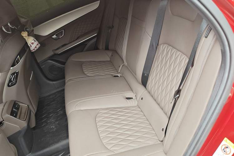 Used BYD Han 2022 DM-i 121KM Prestige Model Left Rear Seat