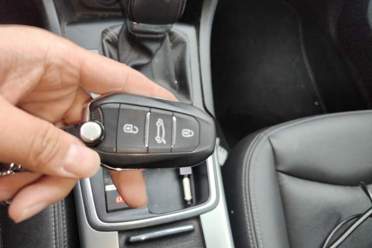 Used Citroen C4L 2016 1.2T Automatic Elite Model
