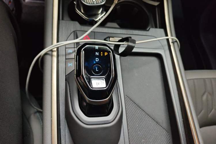 Used Ford Edge 2023 Ford Explorer L 2.0T EcoBoost Two-Wheel Drive 7-Seater Luxury Model