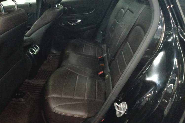 Used Mercedes-Benz GLC 2018 GLC 260 4MATIC Dynamic Edition Left Rear Seat