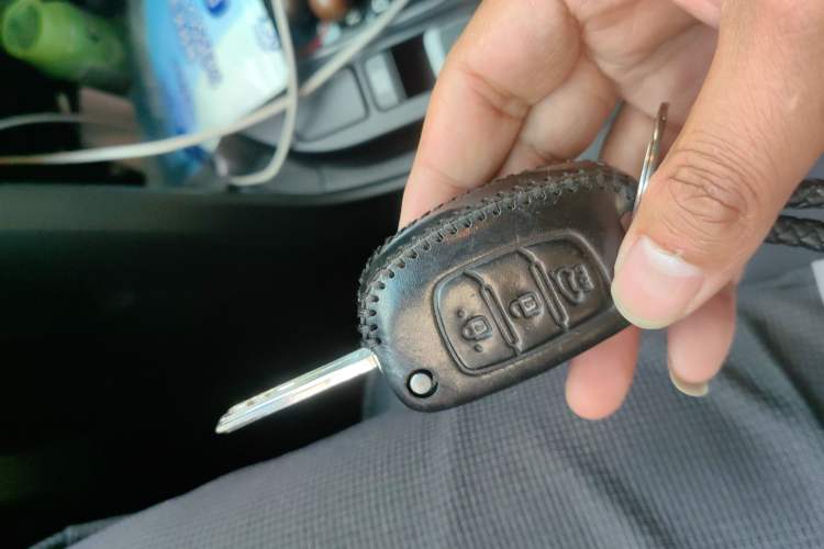 Used Hyundai Santa Fe 2013 2.4L Automatic 2WD Comfort Edition
