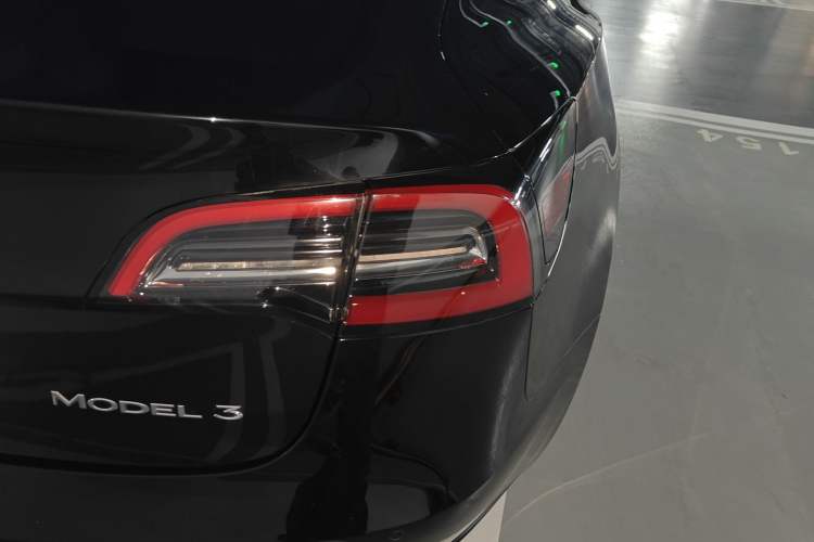 Used Tesla Model 3 2022 Rear-Wheel-Drive Version