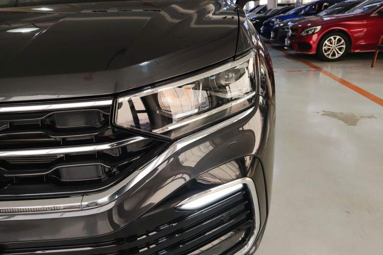 Used Volkswagen Tayron X 2020 330TSI Two-Wheel Drive Luxury Smart Connectivity Version Left Front Headlight