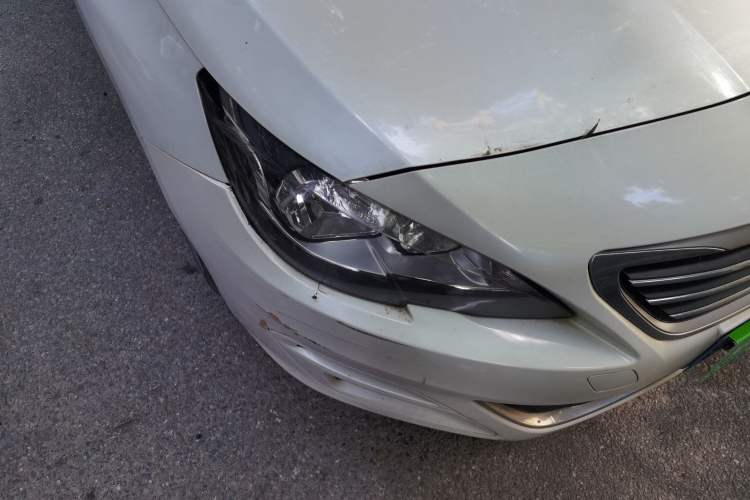 Used Peugeot 408 2015 1.2T Automatic Luxury Edition Right Front Headlight