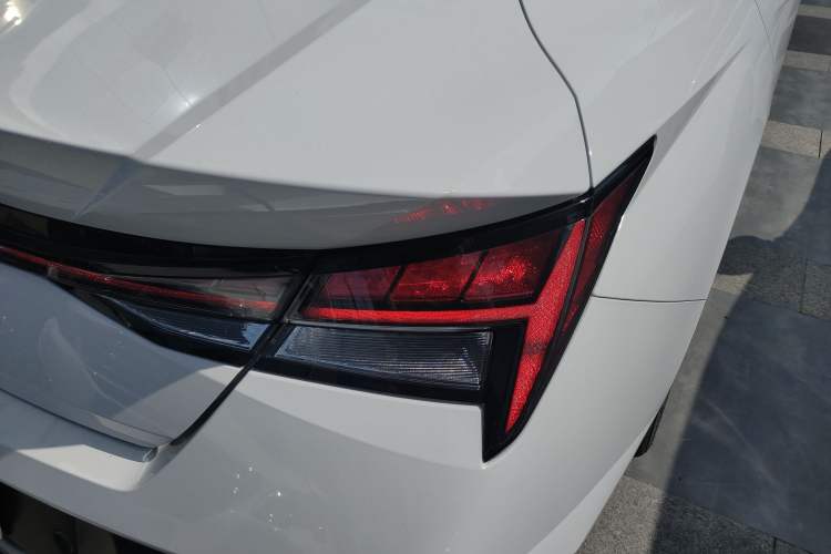 Used Hyundai Elantra 2023 1.5L CVT LUX Prestige Edition