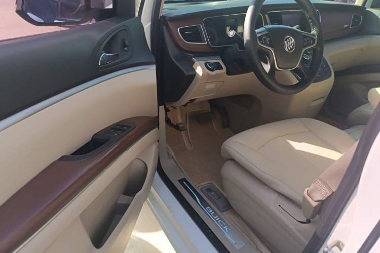 Used Buick GL8 2014 3.0L XT Luxury Business Flagship Edition
