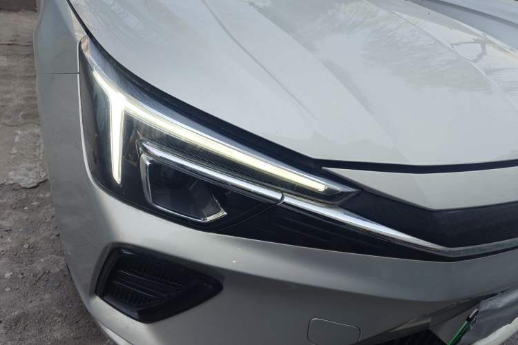 Used Rising ER6 2020 620 km Smart Edition
