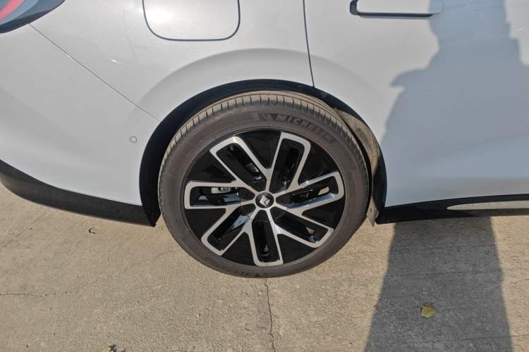 Used Baojun Enjoy 2025 Plug-in Hybrid 140km Luxury Edition