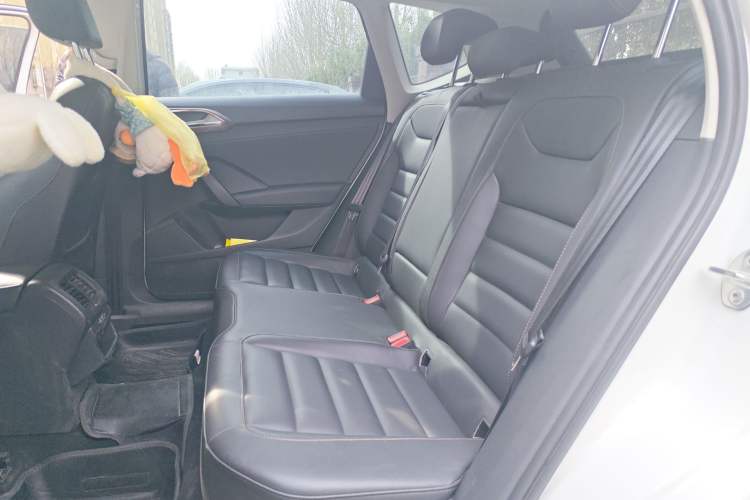 Used Volkswagen Tharu 2019 280TSI Two-Wheel Drive Luxury Version China VI Standard
