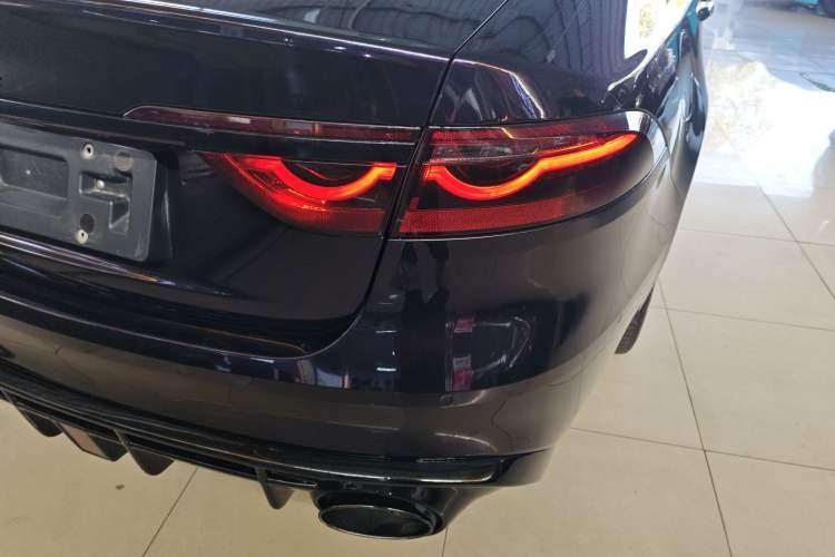 Used Jaguar XFL 2019 XFL 2.0T 250 PS Two-Wheel-Drive Luxury Edition