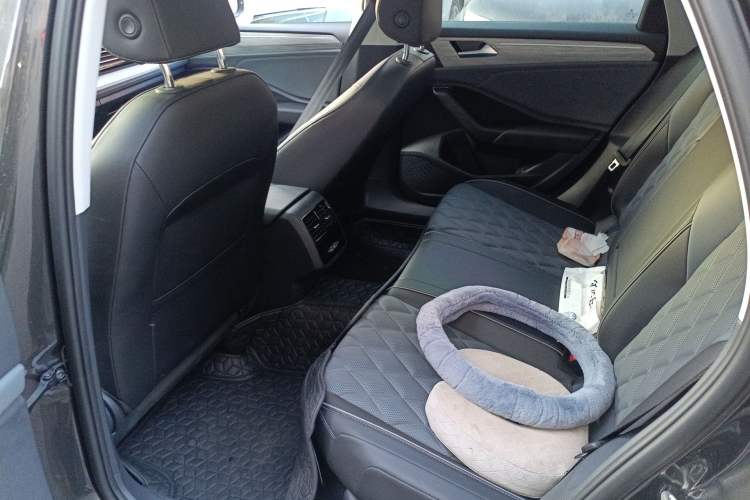 Used Volkswagen Sagitar 2025 300TSI DSG Excellence Edition Interior 4