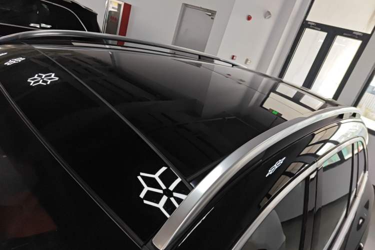 Used Mercedes-Benz GLC 2023 Facelift GLC 260 L 4MATIC Dynamic Version 5 Seats Roof