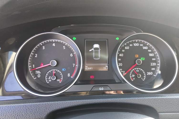 Used Volkswagen Golf 2015 1.4TSI Automatic Flagship Model Instrument Cluster