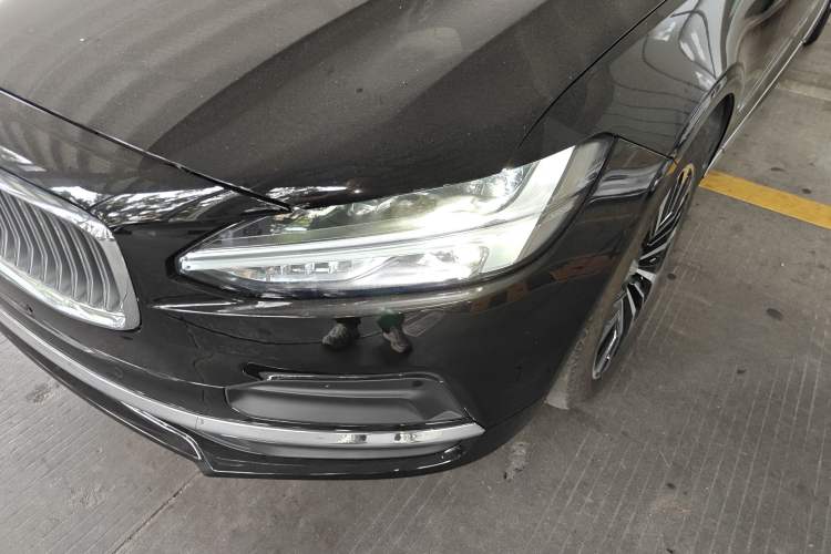 Used Volvo S90 2024 B5 Zhiyi Luxury Edition