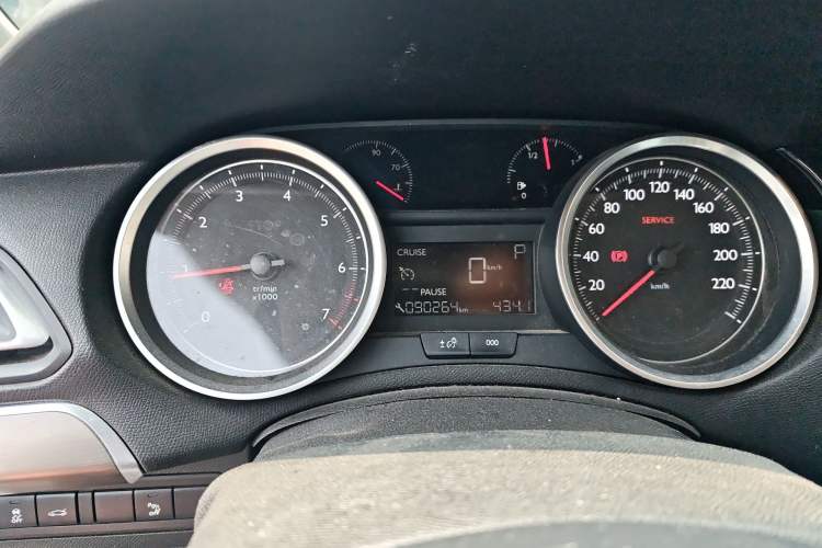 Used Peugeot 408 2015 1.2T Automatic Luxury Edition Instrument Cluster
