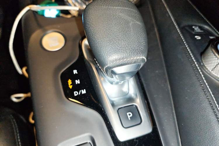 Used Infiniti QX50 2018 2.0T Four-Wheel Drive Smart Edition Gear Lever