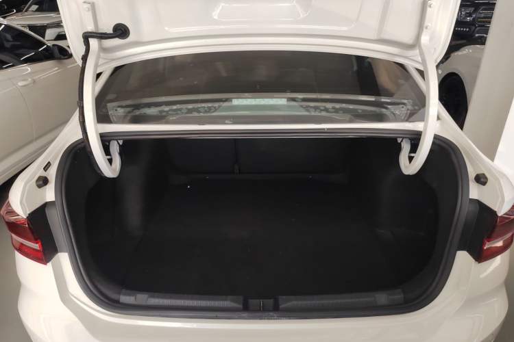 Used Volkswagen Lavida 2021 1.5L Automatic Comfort Edition
