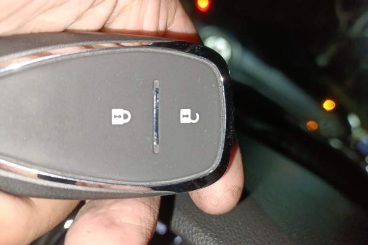 Used Chevrolet Orlando 2018 Redline 530T Automatic Zhaoxiang Edition (5+2 Seating) – China V Standard