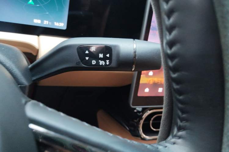 Used Leapmotor C11 2024 All-Electric 580 Luxury Edition Gear Lever