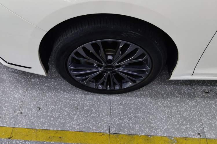 Used Dongfeng Aeolus Yixuan MAX 2021 1.5T Super-Powered Dad Edition
