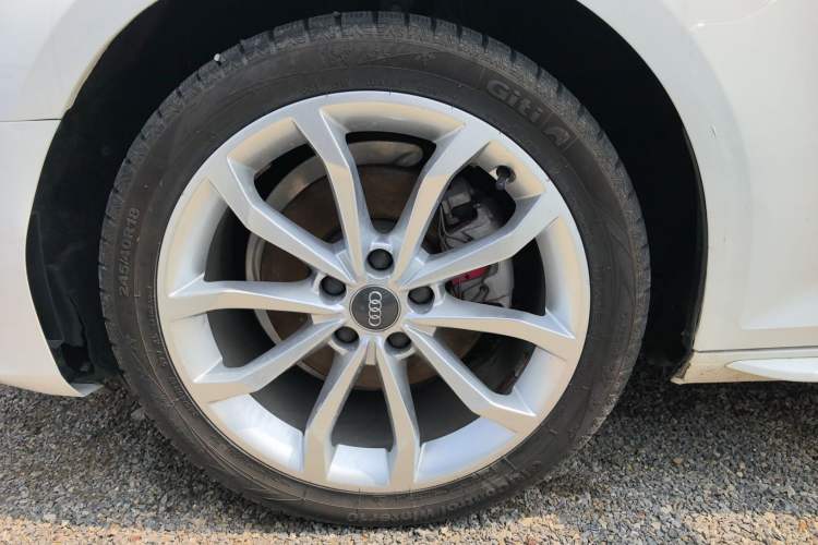 Used Audi A4L 2019 40 TFSI Ambition China VI