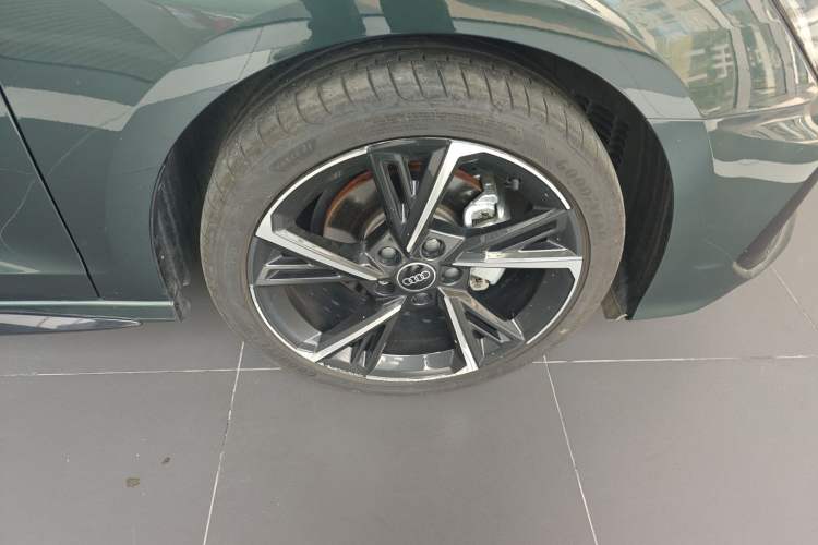 Used Audi A3 2024 Sportback 35 TFSI Fashionable Sports Model Right Front Wheel Hub