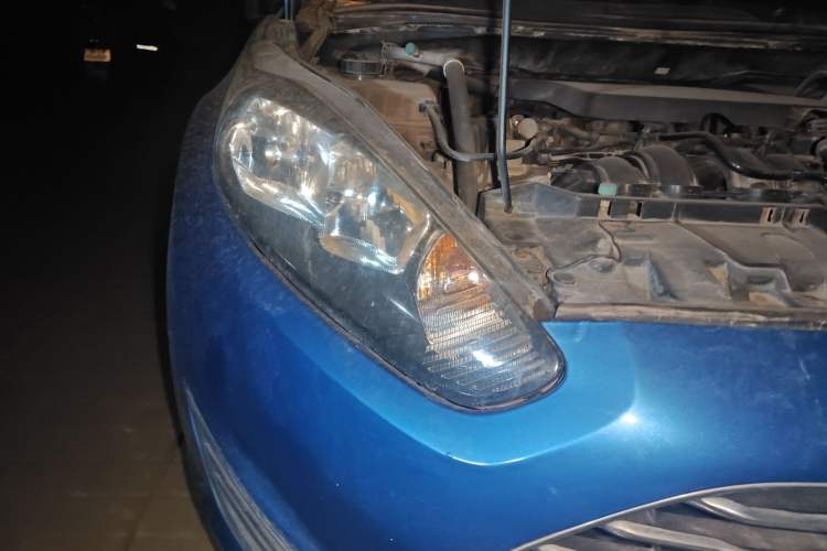 Used Ford Fiesta 2013 Hatchback 1.5L Manual Fashion Edition Right Front Headlight