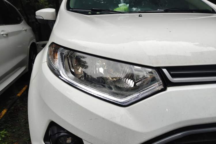 Used Ford EcoSport 2013 1.5L Automatic Fashion Model
