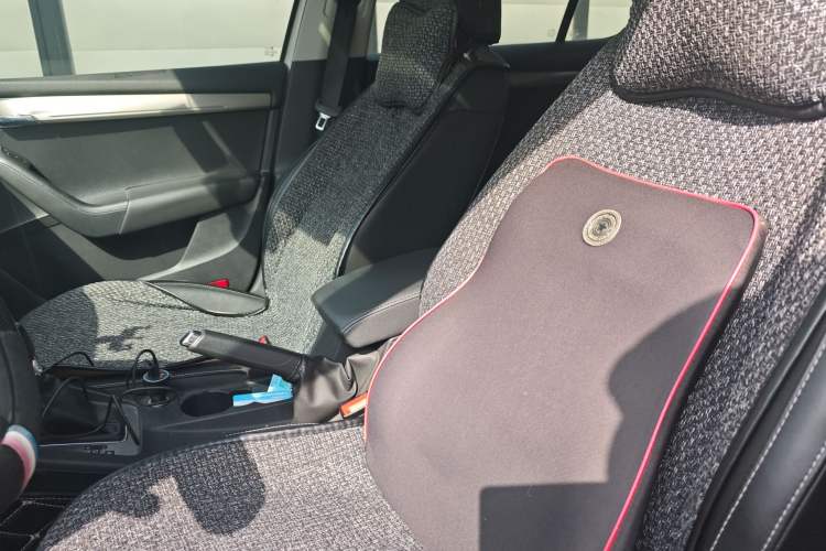 Used Skoda Octavia 2019 1.5L Automatic Smart Drive Luxury Edition China VI Standard
