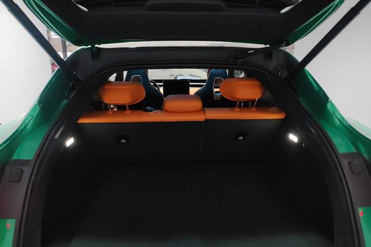 Used Xiaomi Auto YU7 2025 Ultra-Long Range High-Performance All-Wheel-Drive Max Edition
