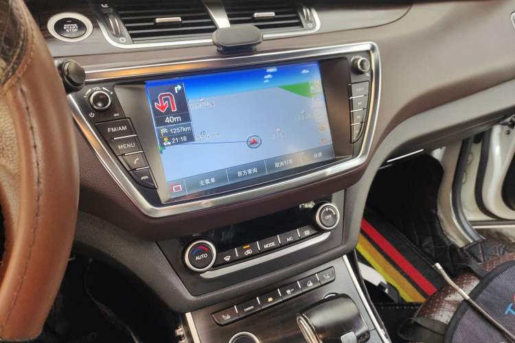 Used Land X7 2015 2.0T Panoramic Prestige Edition