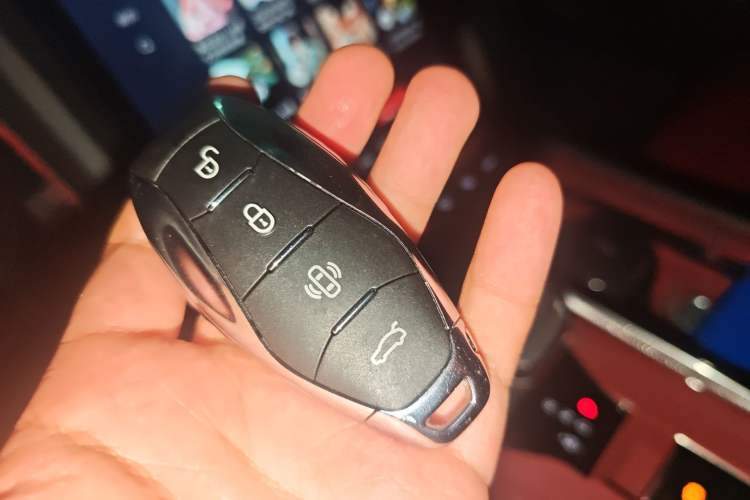 Used Hongqi H6 2024 2.0T ZhiMei Edition