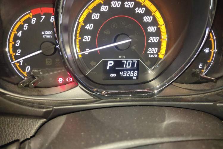 Used Toyota YARiS L Zhi Xuan 2022 1.5L CVT Leading PLUS Edition Odometer Close Up