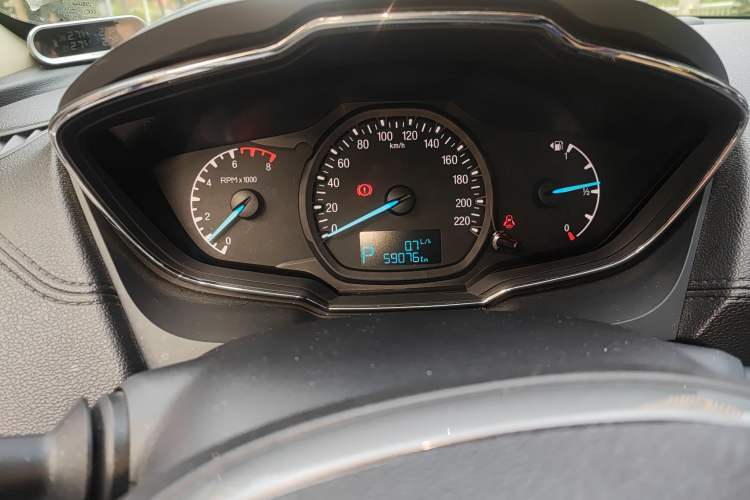 Used Ford Escort 2017 Happiness Edition 1.5L Automatic Fashion Version