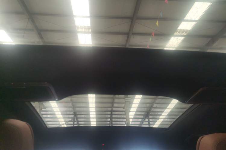 Used Mercedes-Benz GLC 2020 Facelift GLC 300 L 4MATIC Dynamic Edition
