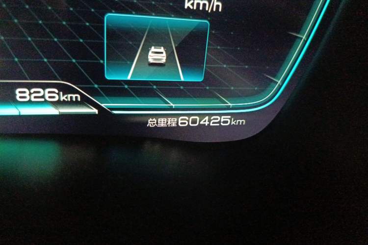 Used BYD Song PLUS New Energy 2021 DM-i 110KM Flagship PLUS Odometer Close Up