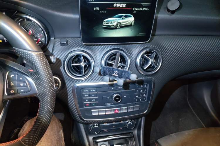 Used Mercedes-Benz A-Class 2016 A 200 Sport model Audio And AC Panel