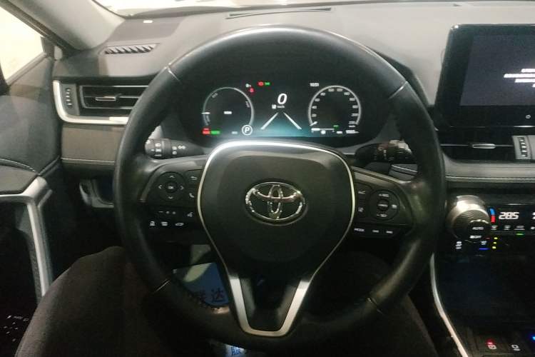 Used Toyota Wildlander 2023 Dual-Motor 2.5L E-CVT Four-Wheel Drive Prestige Edition
