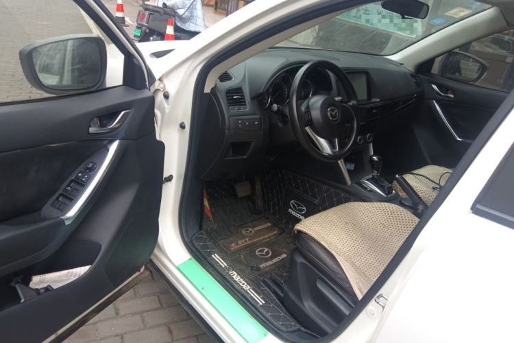 Used Mazda CX-5 2015 2.0L Automatic 2WD Comfort Edition Interior 3