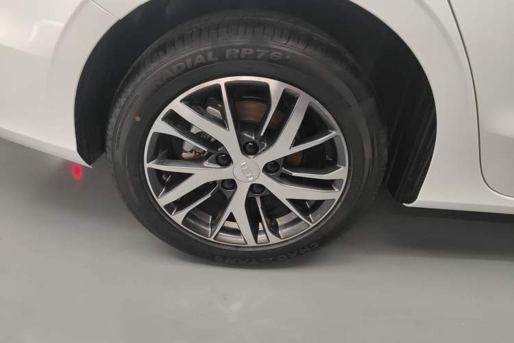 Used Geely Auto Emgrand 2025 4th Generation 1.5L Manual – Dragon Edition