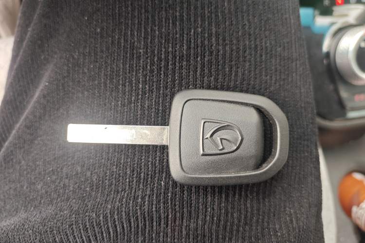 Used Baojun 310 2017 1.5L Automatic Fashion Model Vehicle Key