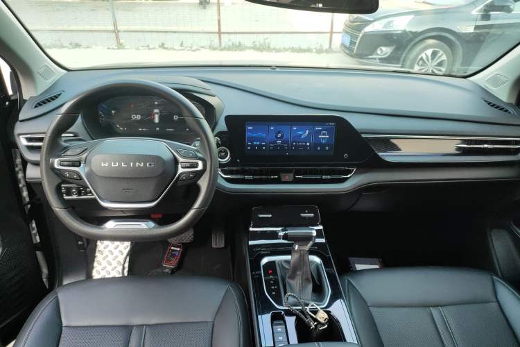 Used Wuling Victory 2020 1.5T CVT Luxury Model
