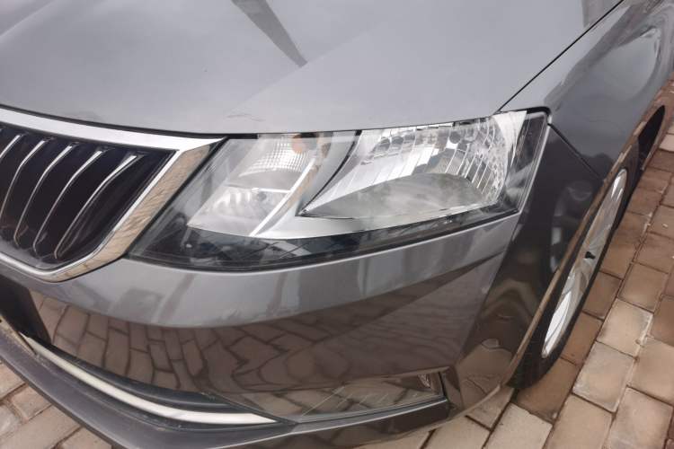 Used Skoda Rapid 2018 1.6L Automatic Comfort Edition