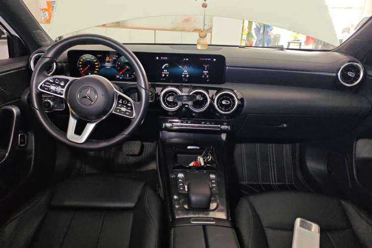 Used Mercedes-Benz A-Class 2022 A 200 L Sport Sedan Dynamic Model Center Console