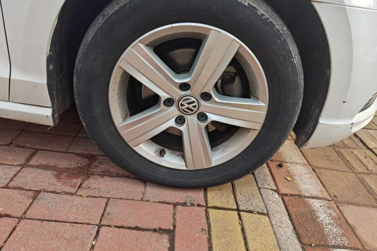 Used Volkswagen Lamando 2015 230TSI DSG Fashion Edition